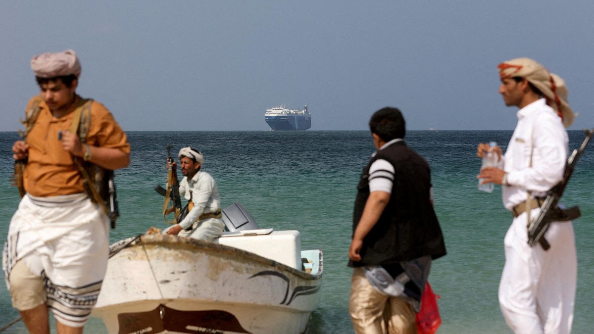 Řeckou loď zasáhla u jemenských břehů raketa